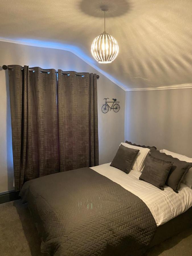 Ideal Abode Leonard Честер Экстерьер фото